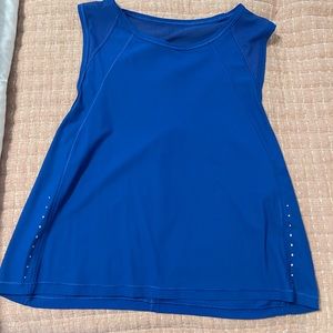 LULULEMON SCULPT CROP TANK SIZE 6
